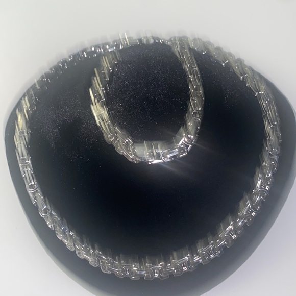 Men’s Stainless Steel U-Shaped Imperial Link Chain Necklace & Bracelet Set (8mm) - Picture 5 of 6